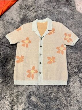 Marine Layer Light Blue Knit Button-Down Shirt with Peach Floral Pattern